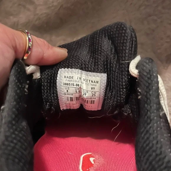 Nike Air Max Black Pink Sneakers 💕 - Picture 5 of 5